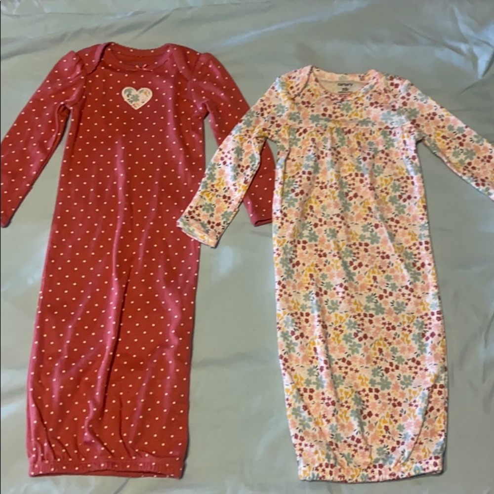 2 Carter’s NB sleep gowns